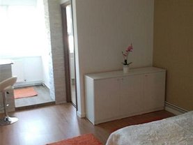 Garsonieră de închiriat, în Braşov, zona Central