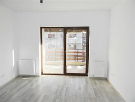 Apartament de vânzare 2 camere, în Sânpetru, zona Central
