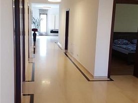Casa de vânzare 3 camere, în Harman, zona Central