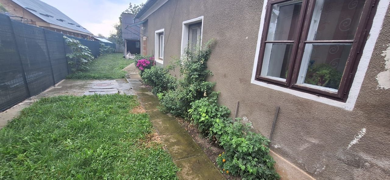 Casa cu curte si gradina Maierus- Centru