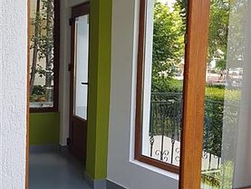 Închiriere spaţiu comercial