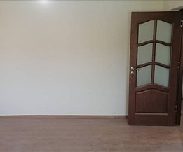 Apartament de vânzare sau de închiriat 2 camere, în Focşani, zona Central