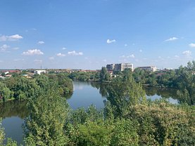 Apartament de vânzare 3 camere, în Bucureşti, zona Pipera