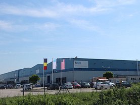 Închiriere spaţiu industrial