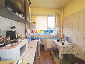 Apartament de vânzare 3 camere în Bucuresti, Dristor