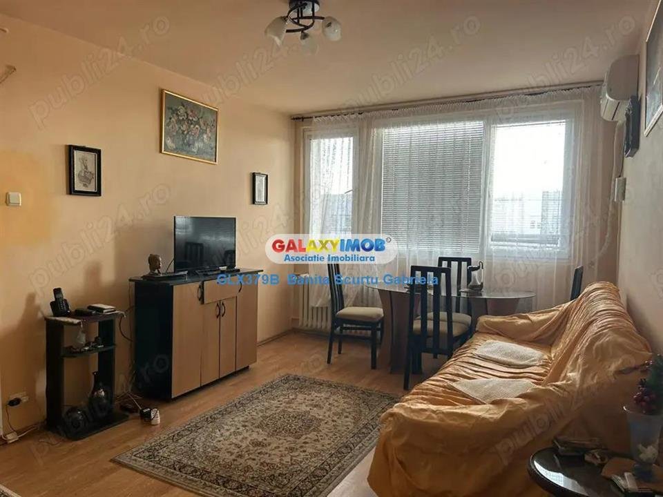 Vanzare apartament 2 camere,semidecomandat etaj 10 -zona Baba Novac