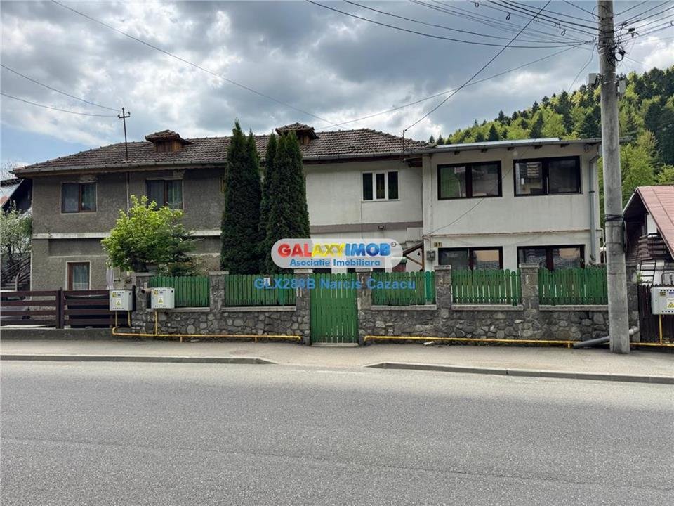 Sinaia, Calea Moroieni vanzare apartament in vila,curte