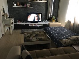 Apartament de vânzare 3 camere, în Rosu
