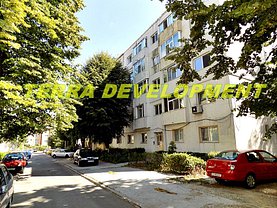 Apartament de vânzare 3 camere, în Constanţa, zona Inel I