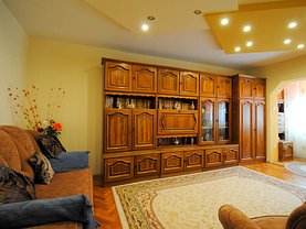 Apartament de vânzare 3 camere, în Timisoara, zona Soarelui
