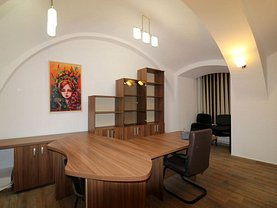 Apartament de vânzare 7 camere, în Timişoara, zona P-ţa Unirii