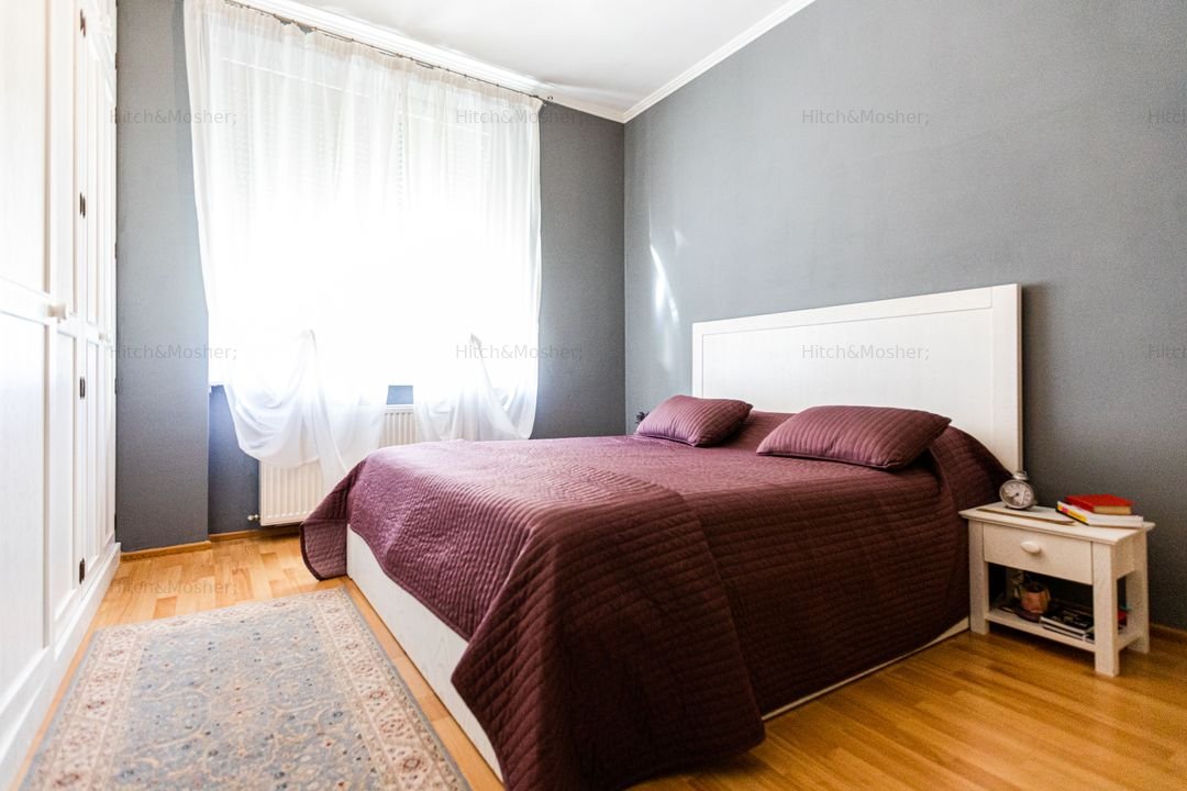 Apartament 4 camere, decomandat in zona Balcescu, garaj, curte proprie, boxa - imaginea 18