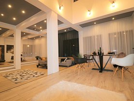 Casa de închiriat 4 camere, în Mosnita Noua