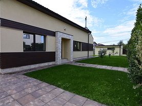 Casa de vânzare 5 camere, în Dumbrăviţa