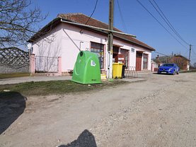 Casa de vânzare sau de închiriat 3 camere, în Capat