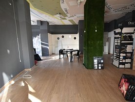 Vânzare spaţiu comercial