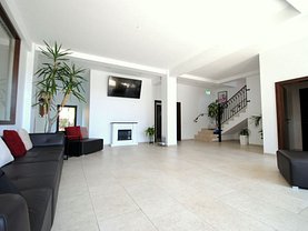 Închiriere spaţiu comercial
