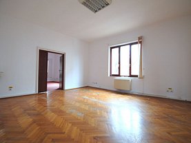 Închiriere spaţiu comercial
