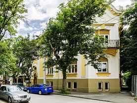 Închiriere spaţiu comercial