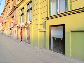 Vânzare spaţiu comercial