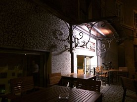 Vânzare spaţiu comercial