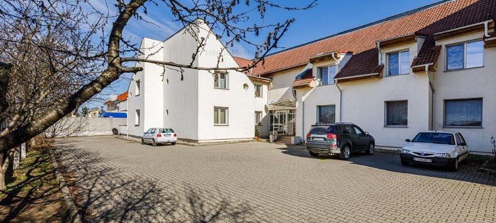 Cladire de vanzare cu 20 de apartamente - oportunitate investitionala in Lugoj - imaginea 0 + 1