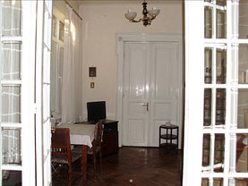 Casa de vânzare 4 camere, în Bucuresti, zona Calea Calarasilor