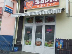 Vânzare spaţiu comercial