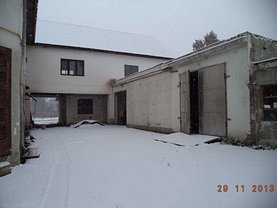 Vânzare spaţiu industrial