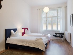 Apartament de închiriat 3 camere, în Cluj-Napoca, zona Central