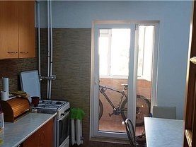 Apartament de vânzare 3 camere, în Bucuresti, zona Rahova