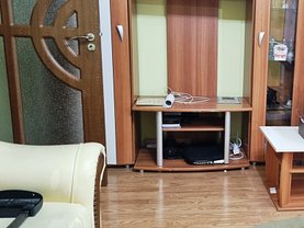 Apartament de vânzare 3 camere, în Bucureşti, zona Militari