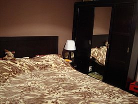 Apartament de vânzare 2 camere, în Bucureşti, zona Berceni