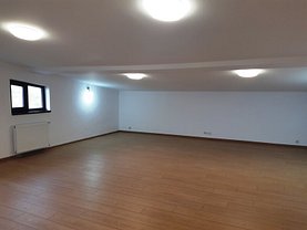 Apartament de vânzare 3 camere, în Bucureşti, zona Militari
