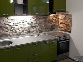 Casa de închiriat 5 camere, în Bucureşti, zona 1 Mai