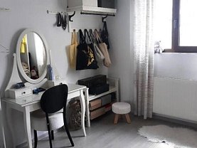 Casa de vânzare 5 camere, în Bucureşti, zona Nerva Traian