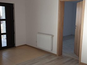 Casa de vânzare 3 camere, în Moviliţa, zona Central