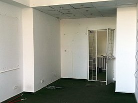 Vânzare spaţiu comercial