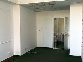 Vânzare spaţiu comercial