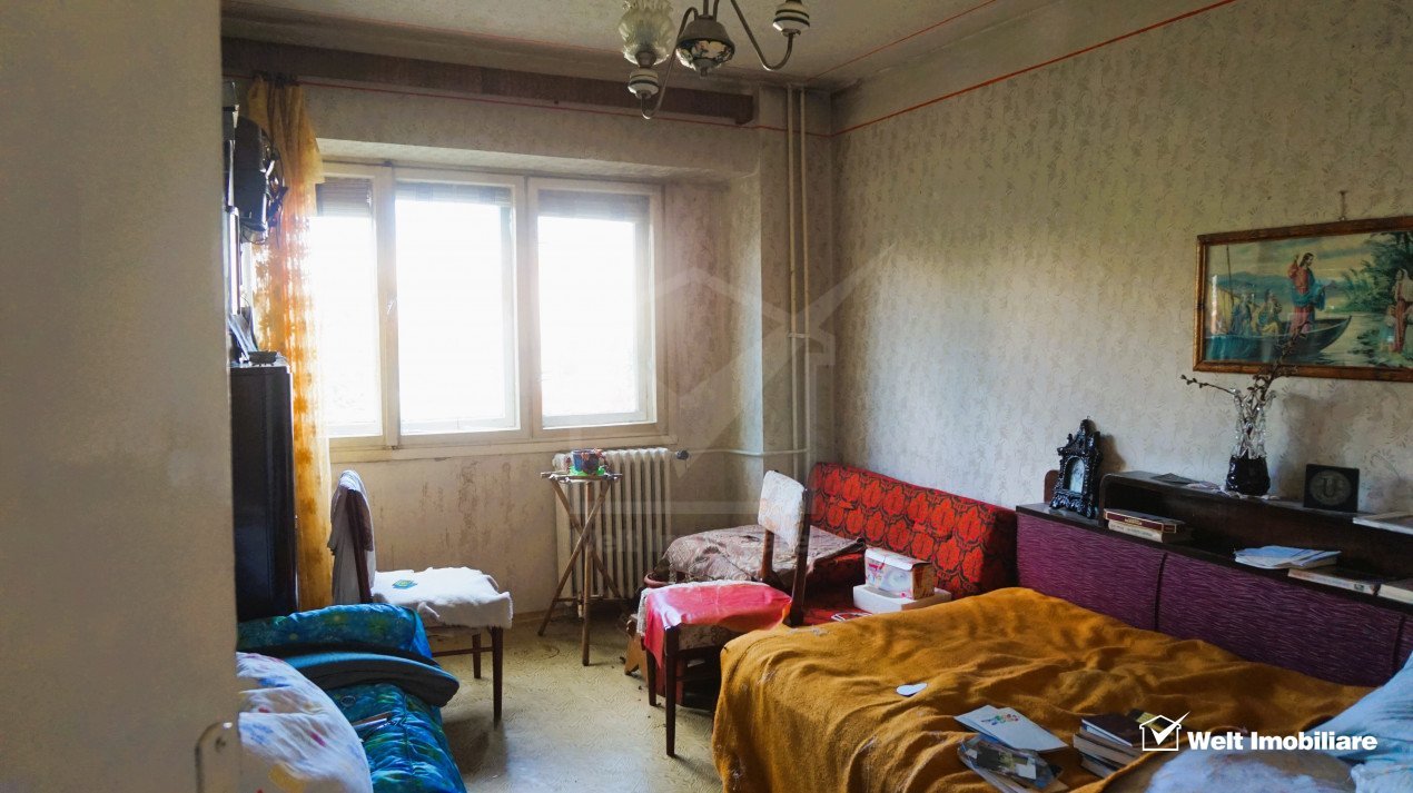 Apartament spatios cu 3 camere in Manastur, etaj intermediar, zona linistita