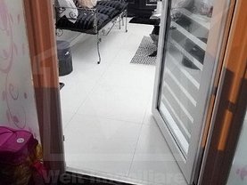Închiriere spaţiu comercial