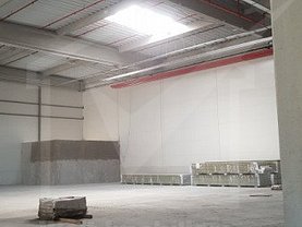 Închiriere spaţiu industrial