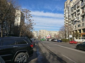 Apartament de vânzare 3 camere, în Bucureşti, zona Alba Iulia