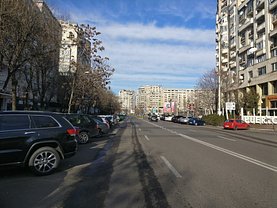 Apartament de vânzare 3 camere, în Bucureşti, zona Alba Iulia