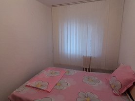 Apartament de vânzare 3 camere, în Constanţa, zona Sat Vacanţă