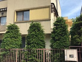 Casa de vânzare 5 camere, în Constanta, zona Tomis Plus