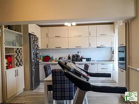 Apartament de vânzare 3 camere, în Arad, zona Alfa