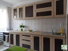 Apartament de închiriat 3 camere, în Arad, zona Intim