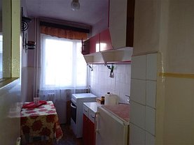 Apartament de vânzare 2 camere, în Arad, zona Aradul Nou