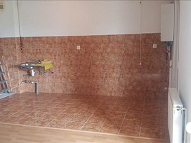 Apartament de vânzare 3 camere, în Arad, zona Micalaca